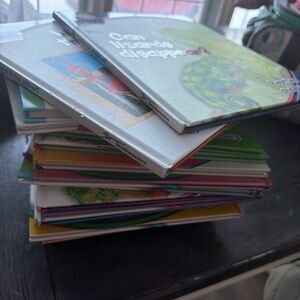 Kid learning books southwestern